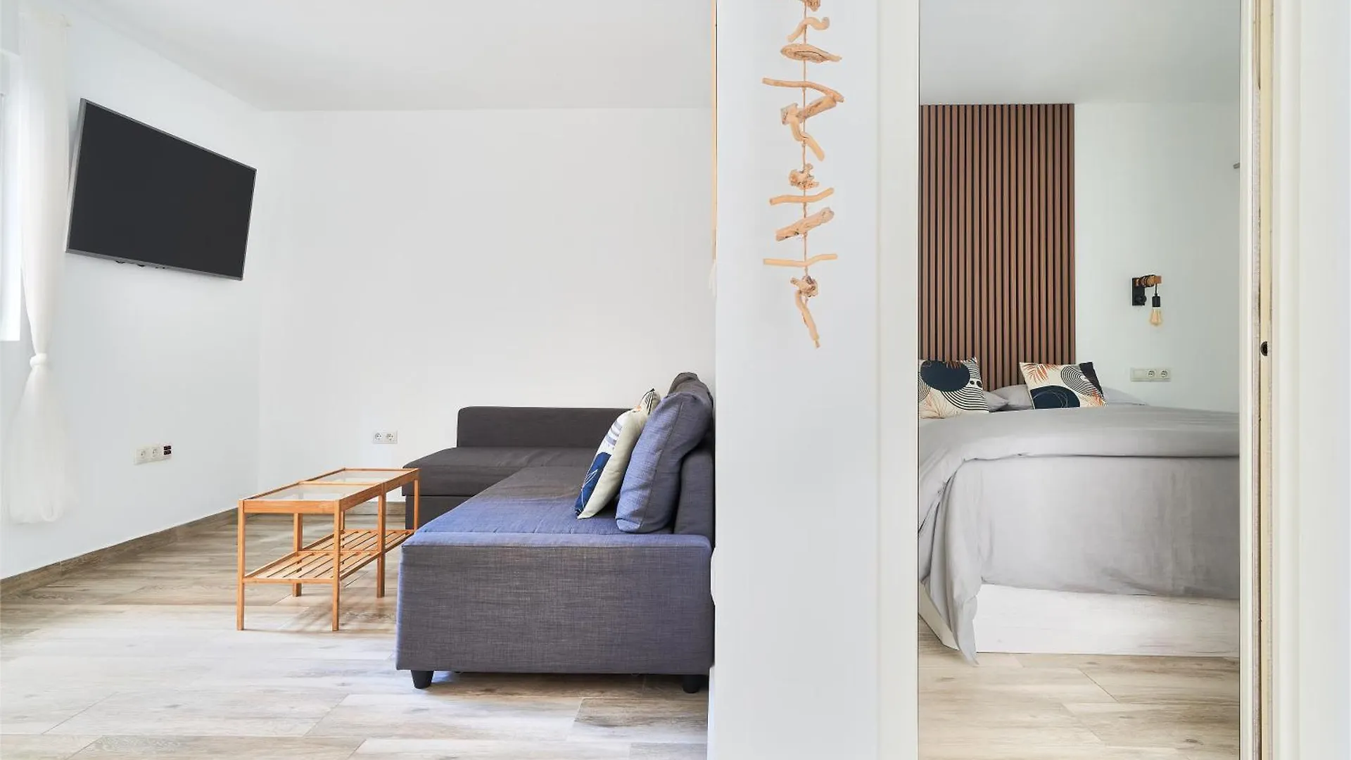 Apartamento A Pie De Calle Malaga Huelin